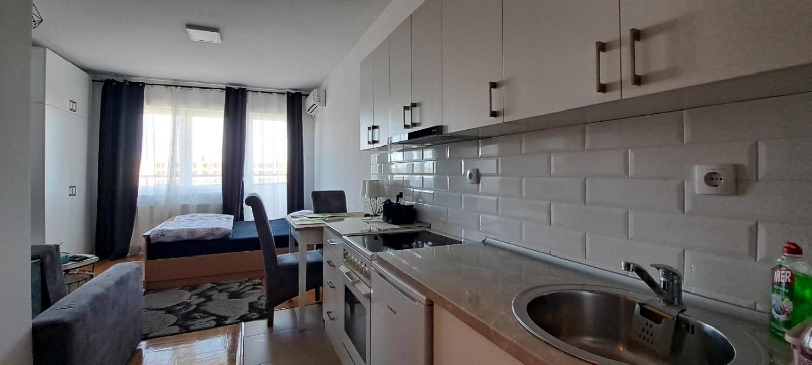 Road Warriors Apartment Суботица Екстериор снимка