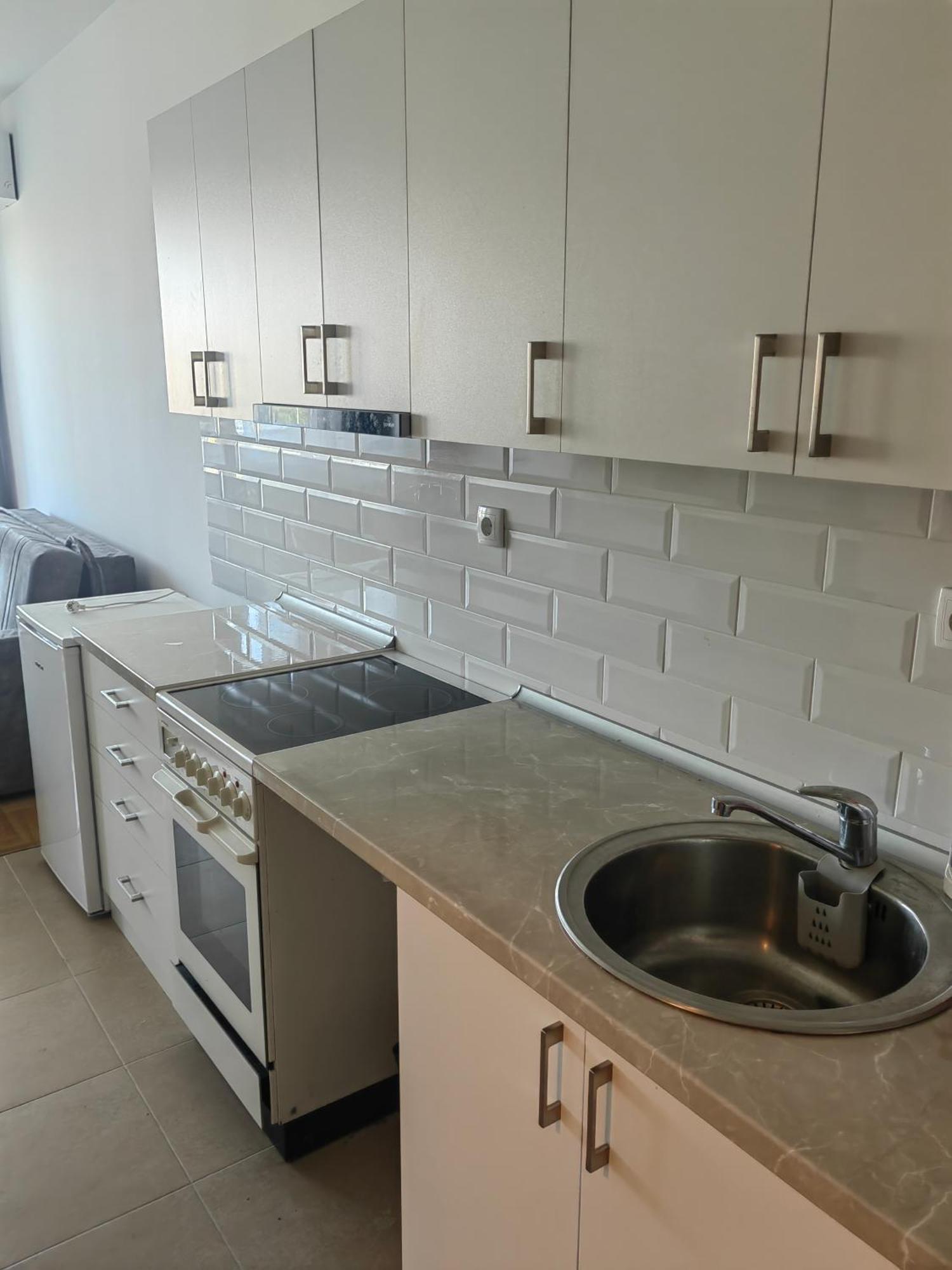 Road Warriors Apartment Суботица Екстериор снимка
